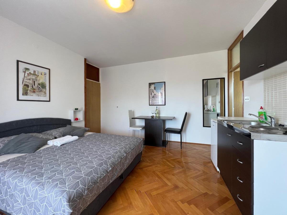 Ferienwohnung House Roca Vodice Exterior foto